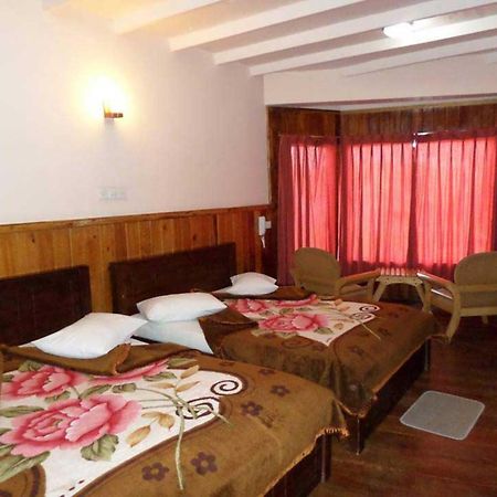 Vista Hotel Eden Hill Нувара Елия Екстериор снимка