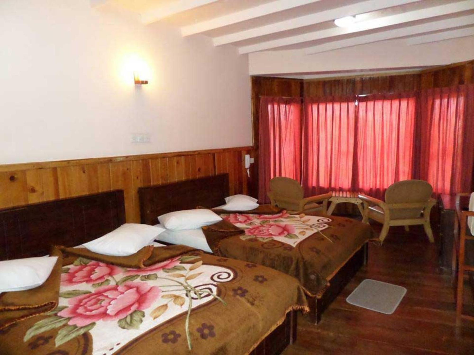 Vista Hotel Eden Hill Нувара Елия Екстериор снимка